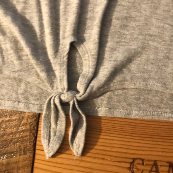 aero light grey long sleeve - Picture 3 of 3